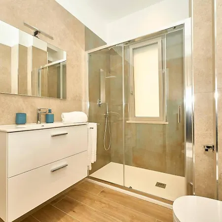 Allegra Elegance Homes Lägenhet *